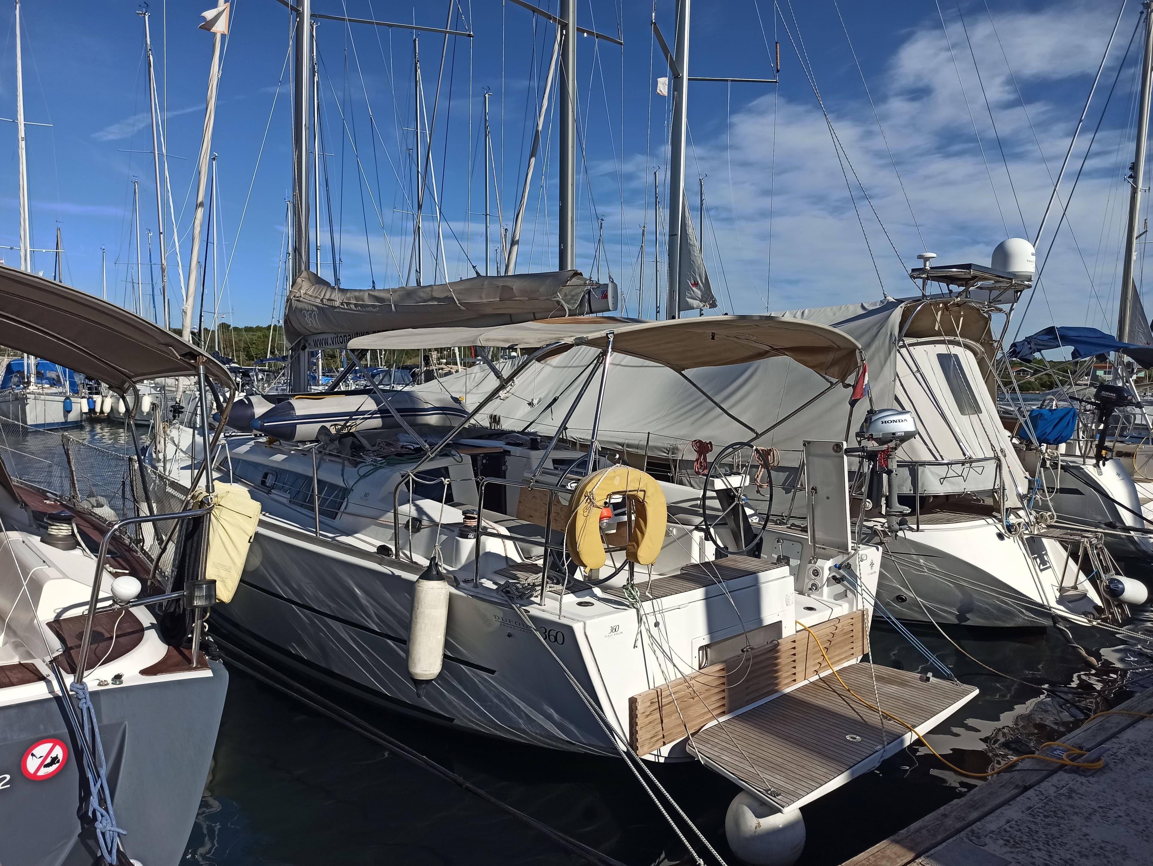 Dufour 360 | Amaranta